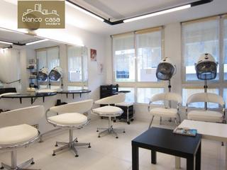 Lloguer Local Comercial a Carballo. Alquiler de local con peluquería lista para entrar en rúa valle