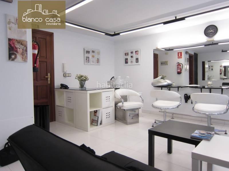 Foto 00daa7eb-df89-40b2-81d4-6dc8abefcfe5. Alquiler local comercial alquiler de local para varios usos en rúa valle inclán por 400mes! en Carballo