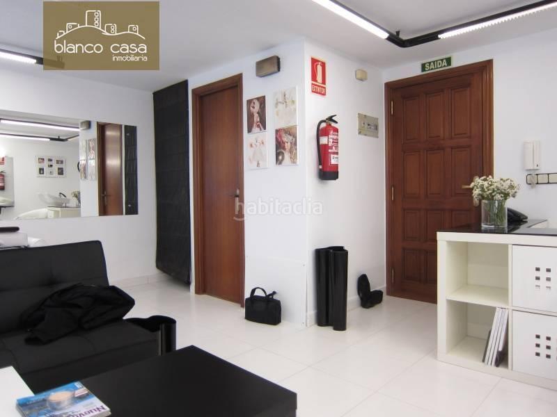 Foto a1bf7c03-746f-421b-8709-885fab183822. Alquiler local comercial alquiler de local para varios usos en rúa valle inclán por 400mes! en Carballo