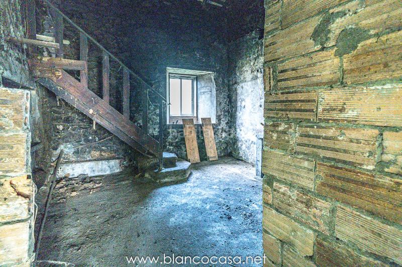 Foto 9dd37e1e-93b6-4a56-a08a-bc8354017c5e. Casa terreno para reformar por tan sólo 34.990 a coruña en Cerceda