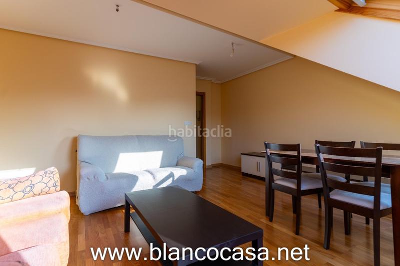 Foto 3660ae1d-b75c-4522-961e-5e9b9cbcdc5c. Piso precioso ático en venta !!! en Carballo