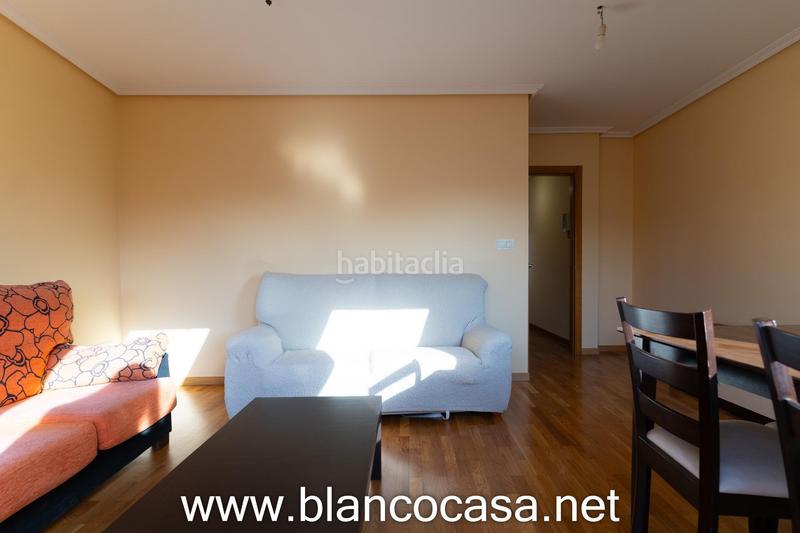 Foto e9302e61-a199-43de-ba67-730dd0d9379d. Piso precioso ático en venta !!! en Carballo