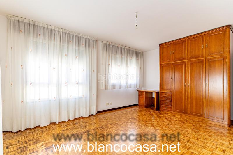 Foto 920cf823-1788-49a1-8c97-634bc806f053. Alquiler piso en Carballo