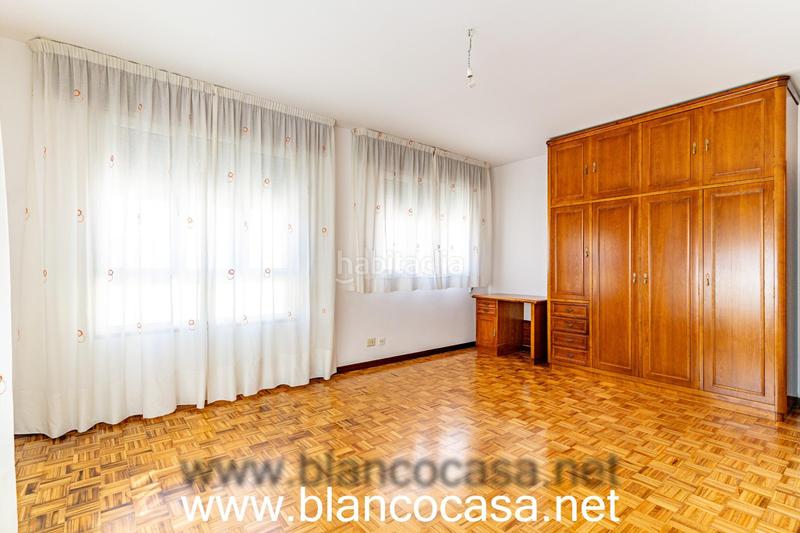 Foto 95a83035-a398-47c6-9fad-56be97e83795. Alquiler piso en Carballo