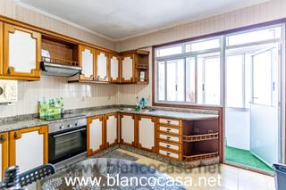Location Appartement à Carballo. Piso en alquiler céntrico en carballo a coruña