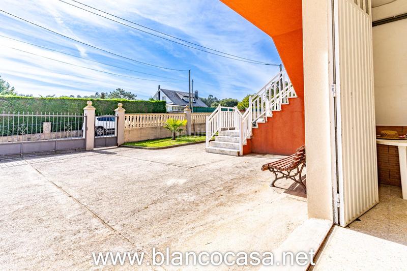 Foto 3414e021-54b0-445f-a1ce-b7f443e92fd8. Casa  con gran terreno en xoane da estrada, 389 m construidos en parcela de 1.637 m en Carballo