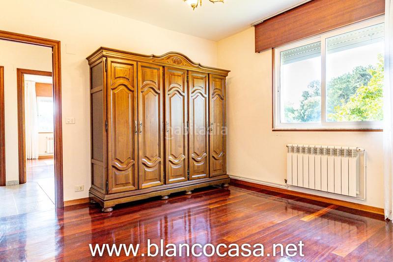 Foto 34f7320a-2a17-481f-8747-9f14fba395f9. Casa  con gran terreno en xoane da estrada, 389 m construidos en parcela de 1.637 m en Carballo