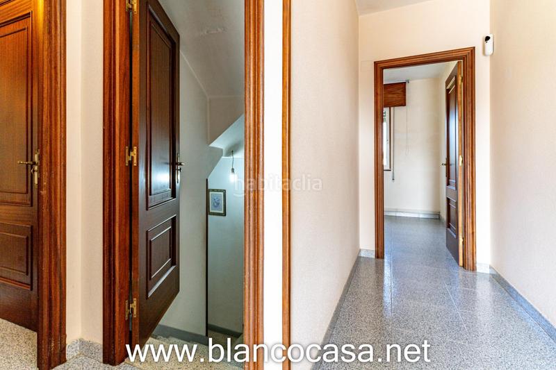 Foto 63bf9c2b-457a-4b85-ace3-7eb409674ee5. Casa  con gran terreno en xoane da estrada, 389 m construidos en parcela de 1.637 m en Carballo