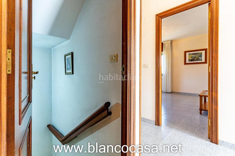 Foto ae2c1f40-c4ec-41f5-b3bf-4e28bce91e56. Casa  con gran terreno en xoane da estrada, 389 m construidos en parcela de 1.637 m en Carballo