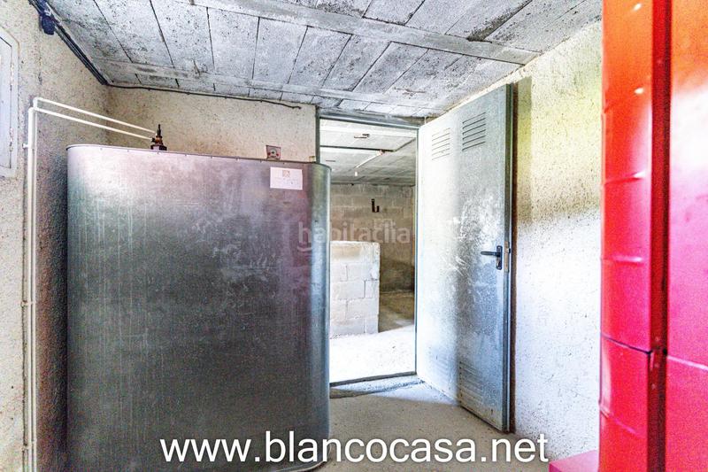 Foto b1c9dc37-6573-4e48-a303-9a984d359c9d. Casa  con gran terreno en xoane da estrada, 389 m construidos en parcela de 1.637 m en Carballo