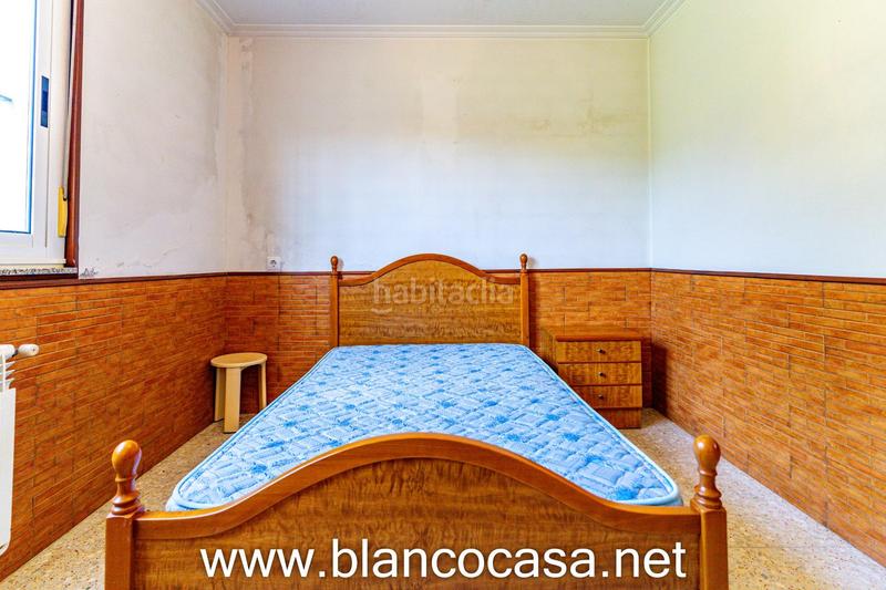 Foto bd33f55a-105b-40da-aad5-cc867467607c. Casa  con gran terreno en xoane da estrada, 389 m construidos en parcela de 1.637 m en Carballo