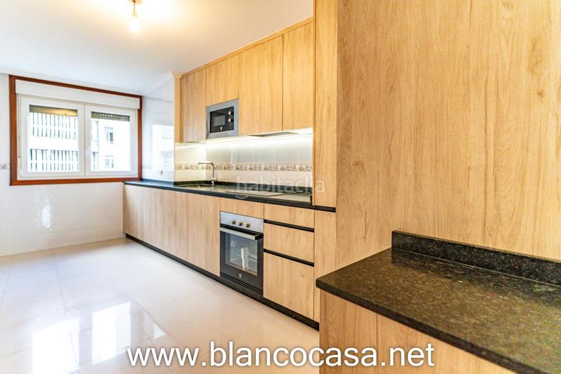 Foto cbd09548-4419-45ef-916e-d10b54473624. Miete etagenwohnung mit parking in Carballo