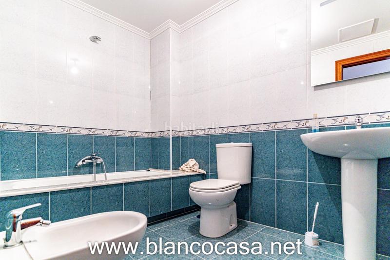 Foto 7e8ad27b-687b-441c-9b82-2578f968f6e6. Rent flat with parking in Carballo