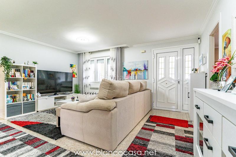 Foto 08e59308-a91b-407a-adae-88344aa7a591. Maison avec parking dans Coristanco