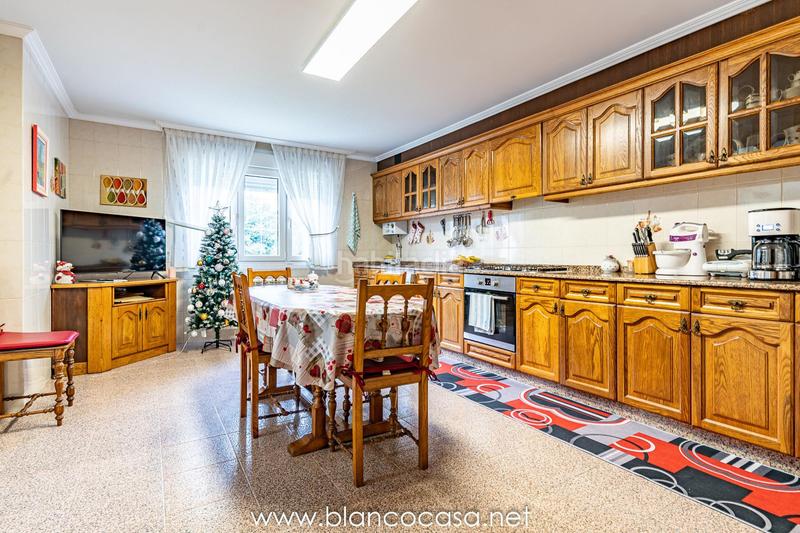 Foto 18131847-39d6-4863-9de7-d9e5bf6da4dc. Maison avec parking dans Coristanco