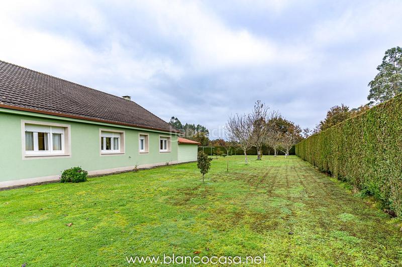 Foto b0a0c1a9-7ae0-433b-b79b-95df5708abfc. Maison avec parking dans Coristanco