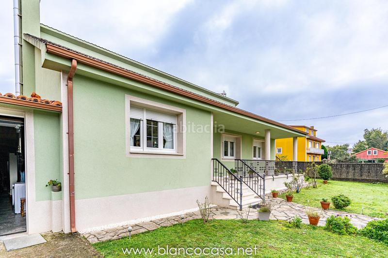 Foto d06f9c9e-cd75-4b7b-96c6-9d43808cb880. Maison avec parking dans Coristanco