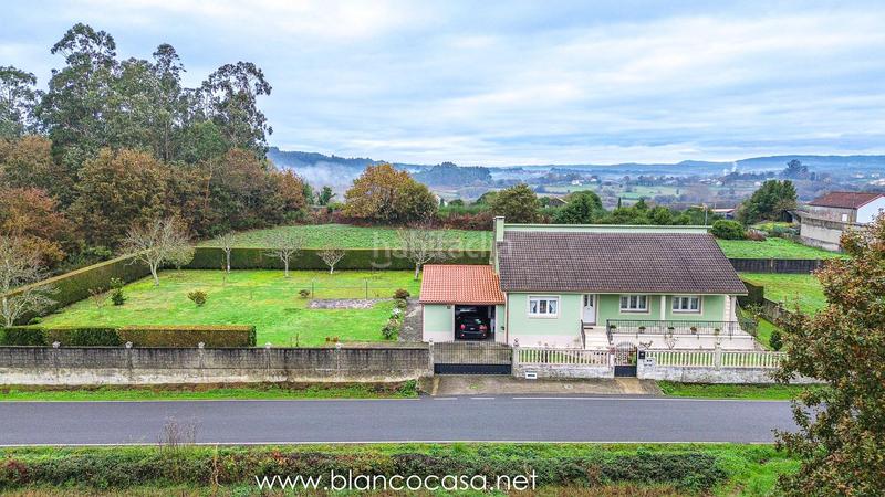Foto d774352a-fd7f-4c66-bc8e-b99fd5dfc2e8. Maison avec parking dans Coristanco