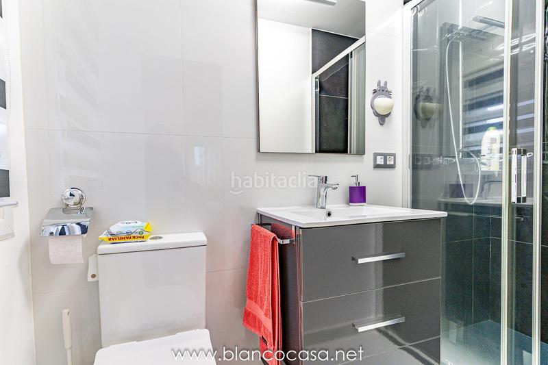 Foto eb4618bb-ed15-48c2-9cab-a477bcd7b274. Maison avec parking dans Coristanco