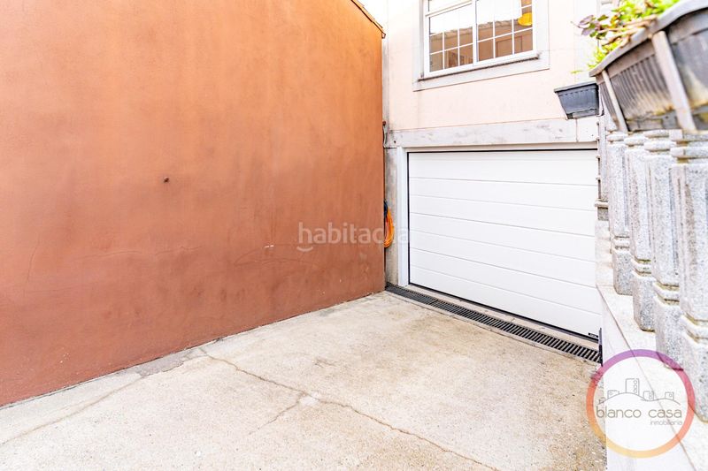 Foto 0eef36dd-0973-4684-8376-407d3620d5f1. Casa amb calefacció aparcament a Carballo
