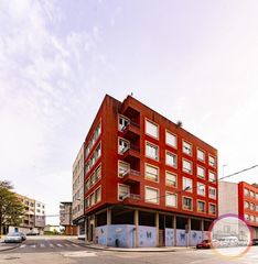 Piso en Carballo. Piso en carballo con  ascensor y vistas despejadas por 129.900!