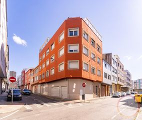 Etagenwohnung in Carballo. Piso listo para entrar con ascensor  en carballoa coruña por 119