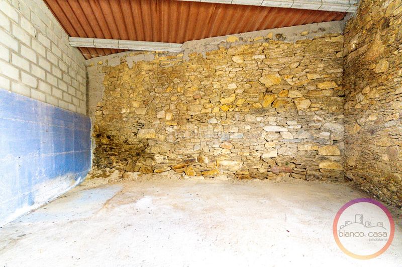Foto 6c83100c-7472-4262-ae8a-fdcf6a639860. Casa amb calefacció aparcament a Laracha