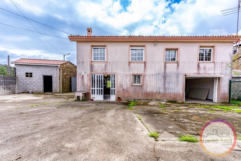 Foto 8fe4c394-f830-4c1a-b26a-5af9a44bf788. Casa amb calefacció aparcament a Laracha