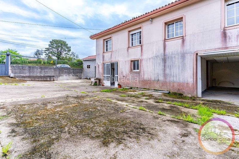 Foto e5f4370b-e362-42d8-aba8-ae2f73431c5b. Casa amb calefacció aparcament a Laracha