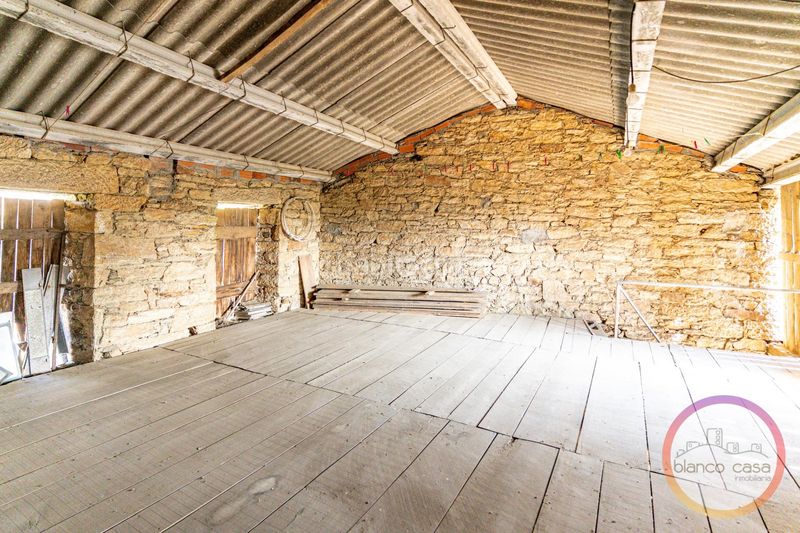 Foto 6f4e9507-1223-4bca-8615-2d31dc58f566. Casa amb aparcament a Santa Comba