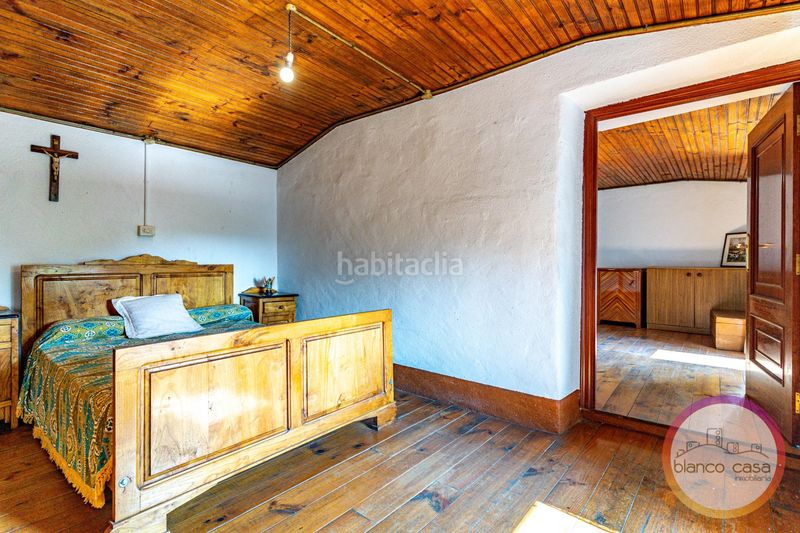 Foto 7444e606-e6cc-4b62-b7df-301e57424a8a. Casa amb aparcament a Santa Comba