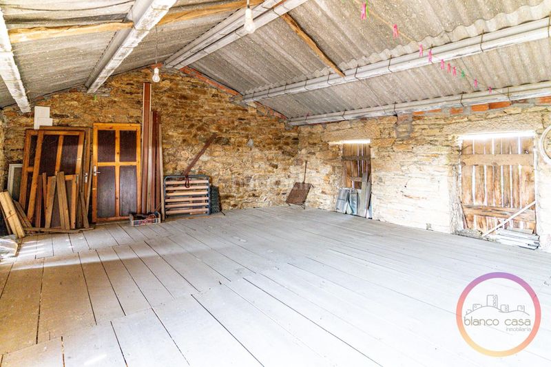 Foto 7d5e1222-a60c-4123-b12c-3dc78be520e9. Casa amb aparcament a Santa Comba