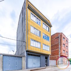 Piso en Carballo. Piso de 84 m2 en carballoa coru�a por 69.900 .
