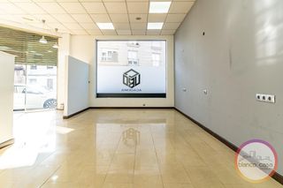 Business premise in Carballo. Local comercial  acondicionado y listo para emprender en  carbal