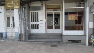 Lloguer Local Comercial a Carballo. Local comercial de 40m2 en el centro de carballo
