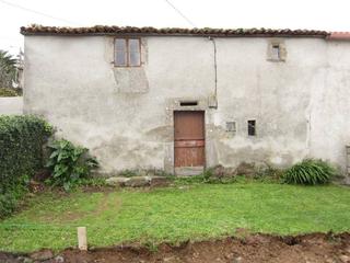 Maison à Malpica de Bergantiños. Te gustaría reformar a tu gusto una casa de piedra con terreno??