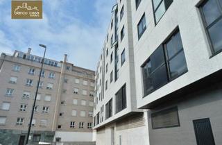 Aparcament cotxe a Carballo. Plaza de garaje en alquiler y venta enfrente al c.c. haley