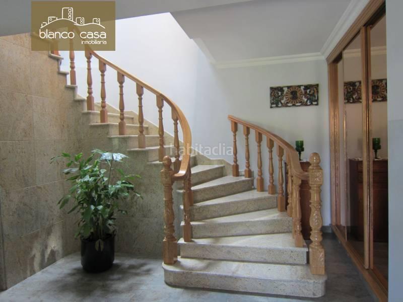Foto b4f1a79d-3ac4-464d-800a-8238ebd4558d. Casa za en bértoa en Carballo