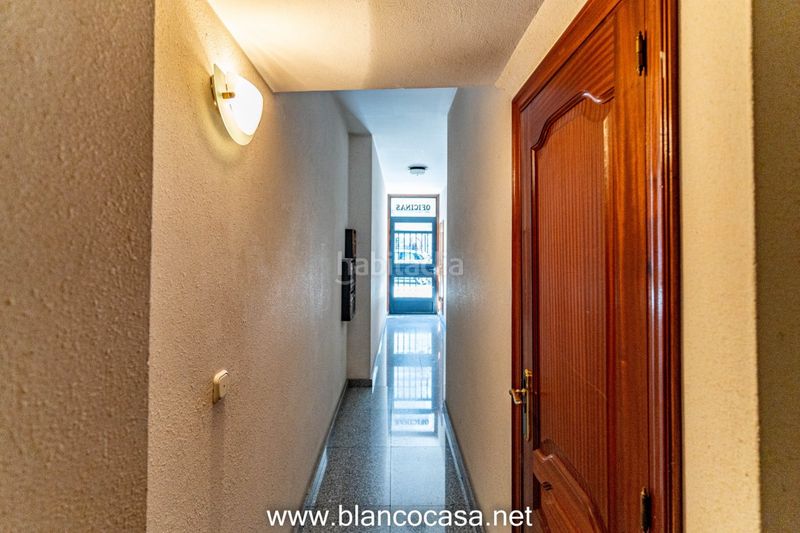 Foto f71a2972-1195-4221-9c11-10767ebe355c. Ufficio in Carballo