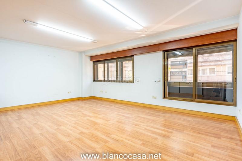 Foto aff6d08f-7ad4-49a4-8042-91d44f5cb548. Affitto ufficio in Carballo