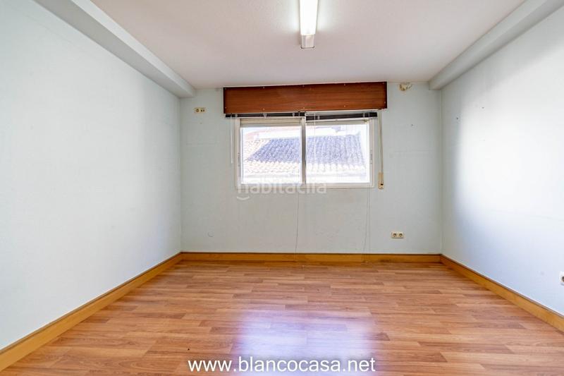 Foto f8f50f34-7c87-4fb7-89ba-ad54de055245. Affitto ufficio in Carballo