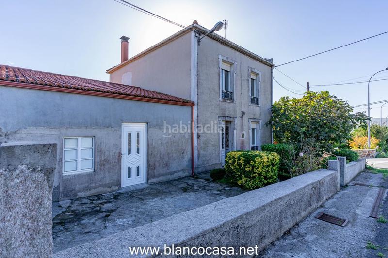 Foto 37ba2d3b-ce21-4200-ac52-ee24795516f9. Casa amplia casa con terrenazo en tella en Ponteceso