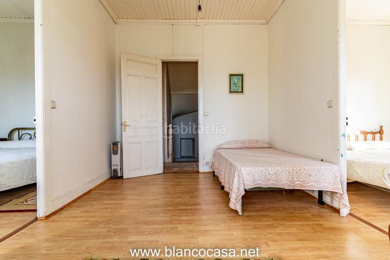 Foto 6c99a85d-c83f-41f8-b1fe-73ebd9e0b15d. Casa amplia casa con terrenazo en tella en Ponteceso