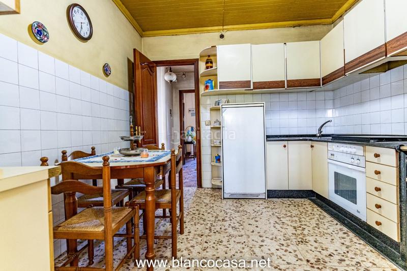 Foto 80f4845f-a993-47dd-94a3-88a0b33e6ea2. Casa amplia casa con terrenazo en tella en Ponteceso