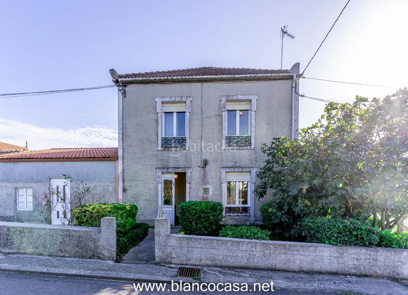 Foto 9b06b7d4-e37e-4f36-811b-f8335ca98ba3. Casa amplia casa con terrenazo en tella en Ponteceso