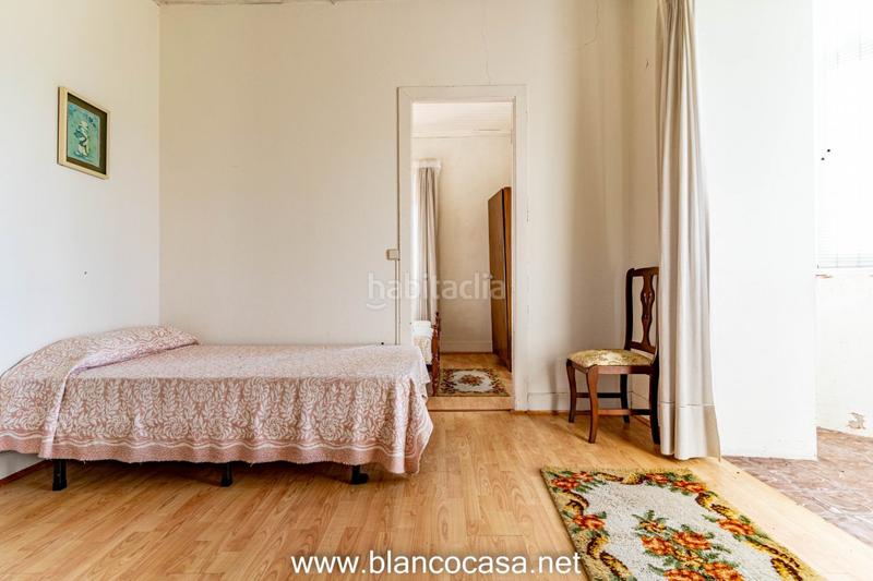 Foto b5b48ddc-c669-4c47-af22-56d3211c165b. Casa amplia casa con terrenazo en tella en Ponteceso