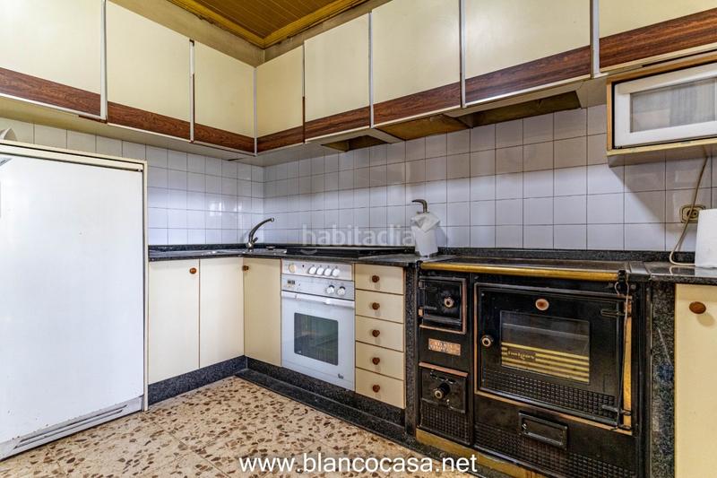 Foto bcf8798d-fbd2-4534-8d8e-7308ce935a82. Casa amplia casa con terrenazo en tella en Ponteceso
