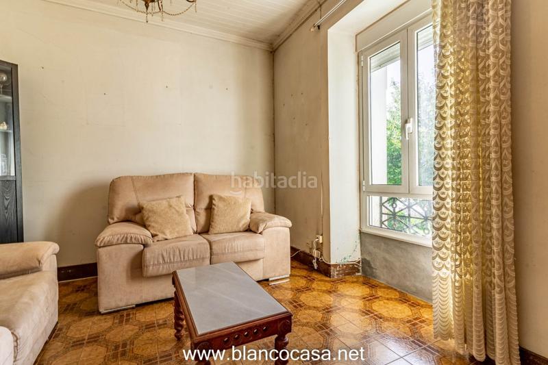 Foto dcb4731a-e605-4c77-8f76-710b6acc81ee. Casa amplia casa con terrenazo en tella en Ponteceso