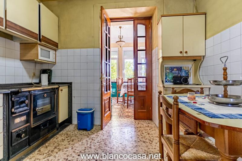 Foto f9b2bc7e-1ec9-4e44-800c-8655588b5a20. Casa amplia casa con terrenazo en tella en Ponteceso