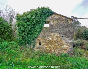 Casa a Laracha. Casa de piedra para restaurar en entorno natural privilegiado